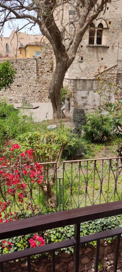 B&B Akropolis Таормина Экстерьер фото